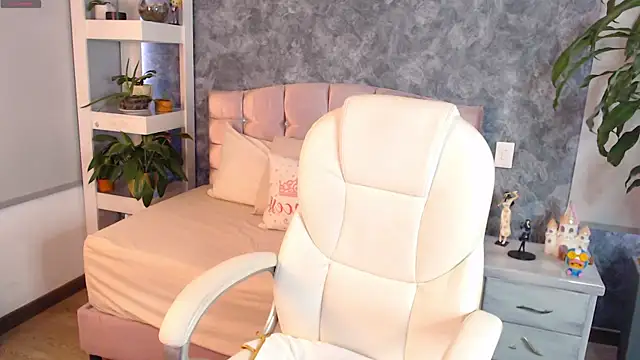 niko robin online show from 10-30-25, 06:16