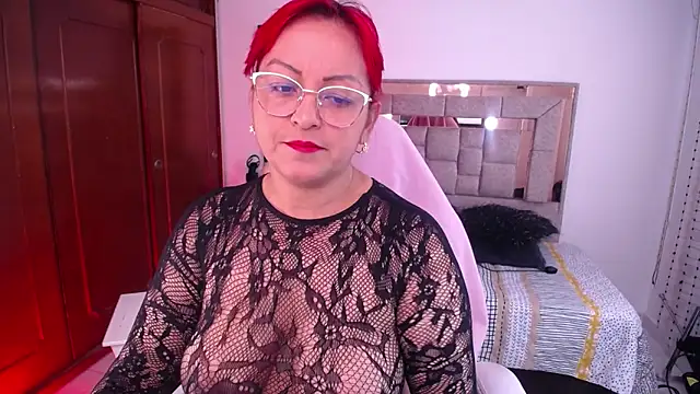 Snapshot of salomecastro_ chatting on 10-19-25, 03:37 salomecastro online show from 10-19-25, 03:37