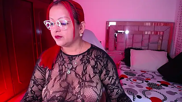 salomecastro  online show from 05-12-26, 03:14