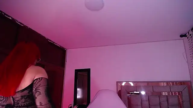 salomecastro  online show from 11-19-25, 03:17