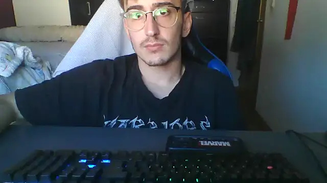 Troycm online show from 10-04-25, 01:56