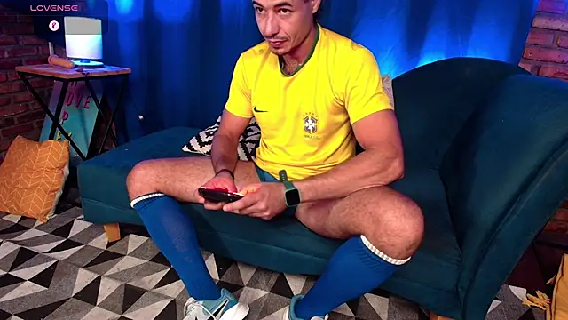 PedroMancini online show from 11-29-25, 02:06