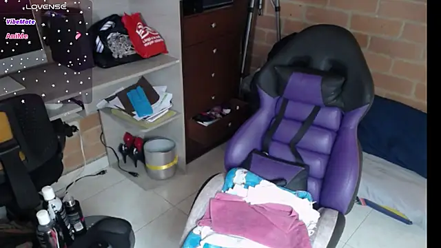 cristin doll  online show from 07-16-26, 03:53