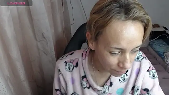 cristin doll  online show from 02-16-26, 01:10