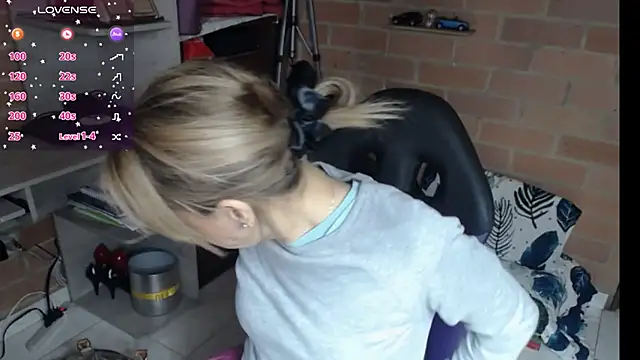 cristin doll  online show from 06-18-26, 05:29