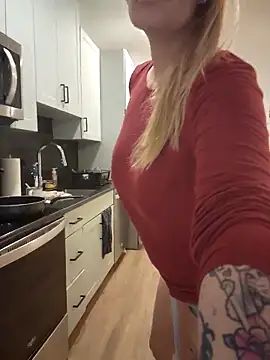 HollyTattoo online show from 02-19-25, 02:01