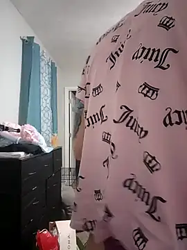 HollyTattoo online show from 12-22-24, 12:27