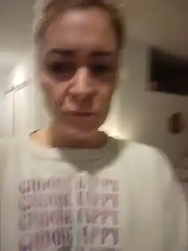 HollyTattoo online show from 01-23-25, 09:29