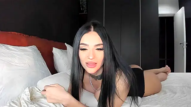 Snapshot of AshleyCums chatting on 12-14-24, 05:14 AshleyCums online show from 12-14-24, 05:14