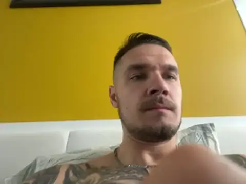 Hot  Tiger online show from 05-18-26, 06:07