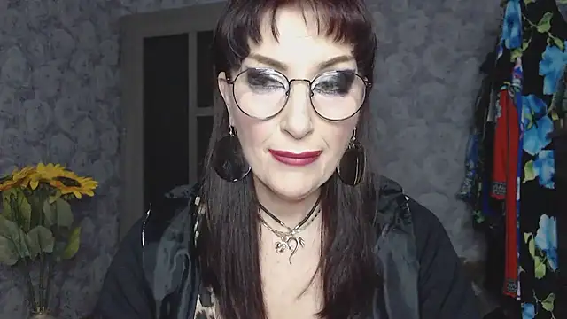 Snapshot of Aziza1 chatting on 04-18-26, 07:58 Aziza1 online show from 04-18-26, 07:58