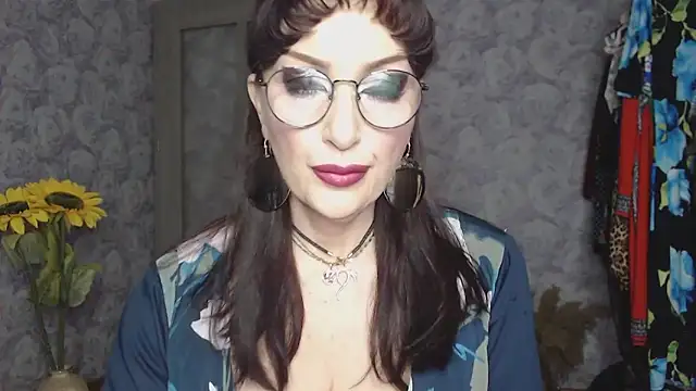 Snapshot of Aziza1 chatting on 04-30-26, 03:19 Aziza1 online show from 04-30-26, 03:19