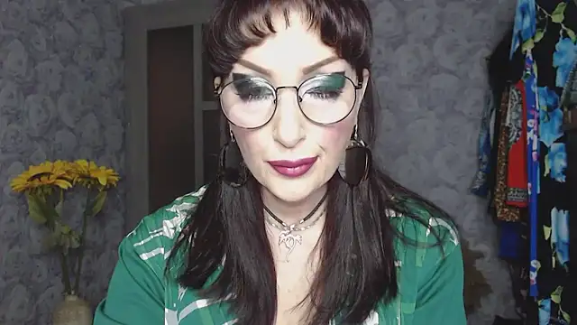 Aziza1 online show from 04-11-26, 01:37