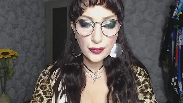 Aziza1 online show from 10-27-25, 02:51