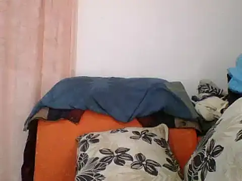 Snapshot of Hamie_sexy chatting on 02-06-26, 09:05 Hamie sexy online show from 02-06-26, 09:05