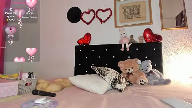 Silver Lovee online show from 11-26-25, 07:58