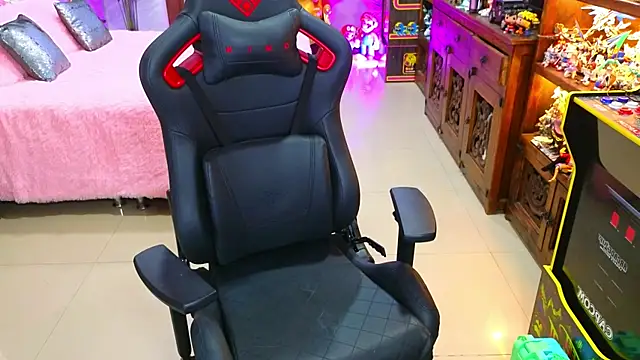 ambarEvans online show from 02-05-25, 08:25