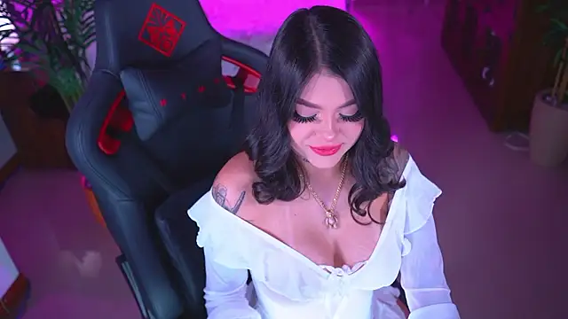 ambarEvans online show from 02-17-26, 01:14