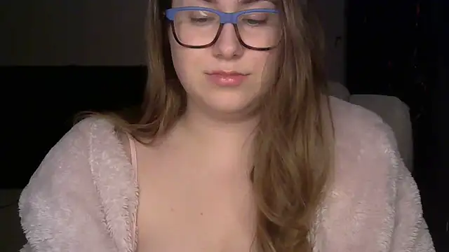 Snapshot of SeasonalSomeone chatting on 02-14-26, 10:32 SeasonalSomeone online show from 02-14-26, 10:32