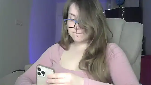SeasonalSomeone online show from 05-19-26, 10:06