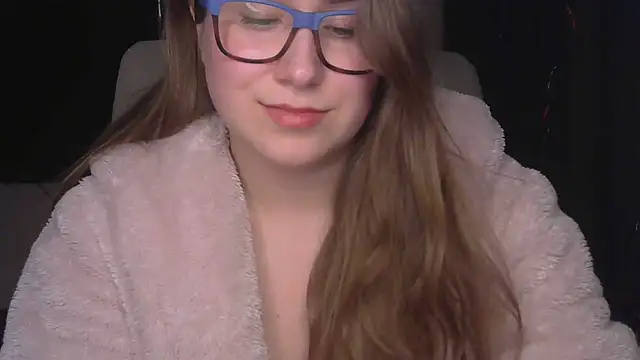 Snapshot of SeasonalSomeone chatting on 02-11-26, 04:51 SeasonalSomeone online show from 02-11-26, 04:51