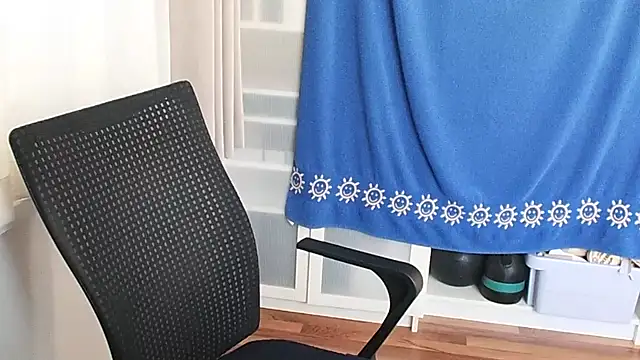 hotdestany online show from 04-18-26, 06:38