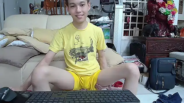 Snapshot of andrewooi chatting on 01-18-25, 07:17 andrewooi online show from 01-18-25, 07:17