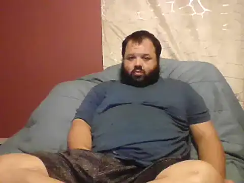 Snapshot of Strongbutgentle36 chatting on 10-17-25, 06:06 Strongbutgentle36 online show from 10-17-25, 06:06