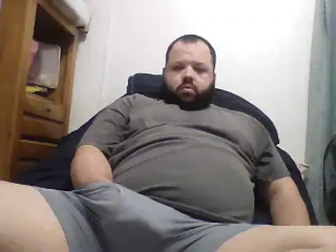Snapshot of Strongbutgentle36 chatting on 03-06-25, 03:24 Strongbutgentle36 online show from 03-06-25, 03:24