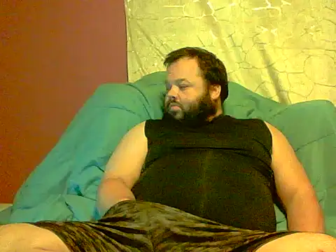 Snapshot of Strongbutgentle36 chatting on 10-19-25, 09:12 Strongbutgentle36 online show from 10-19-25, 09:12