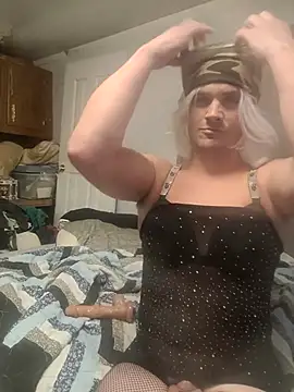 Snapshot of MaddyC6992 chatting on 12-14-25, 02:51 MaddyC6992 online show from 12-14-25, 02:51