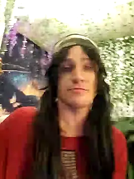 Snapshot of MaddyC6992 chatting on 01-04-25, 10:27 MaddyC6992 online show from 01-04-25, 10:27