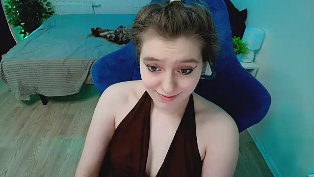 Snapshot of CranberryHot chatting on 07-17-26, 11:40 CranberryHot online show from 07-17-26, 11:40
