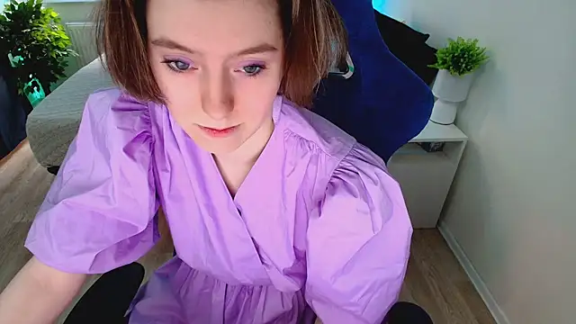 CranberryHot online show from 10-12-25, 07:32