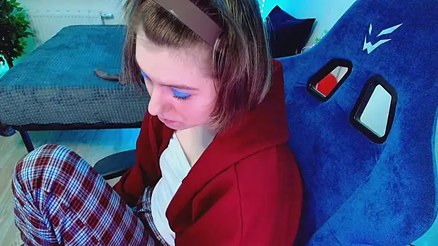 CranberryHot online show from 10-27-25, 02:12