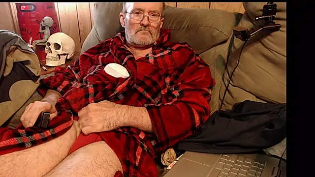 snickers1 online show from 10-26-25, 01:33