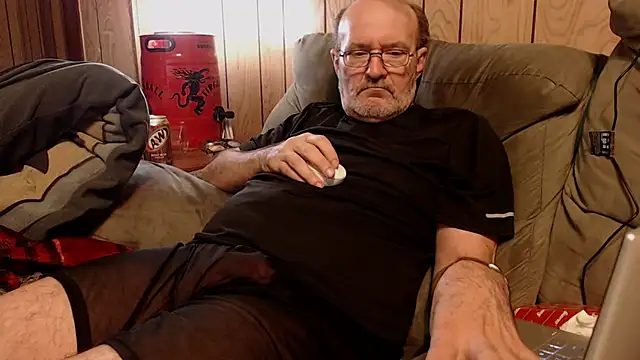 snickers1 online show from 11-30-25, 07:20