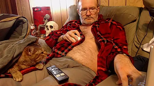 snickers1 online show from 11-12-25, 05:11