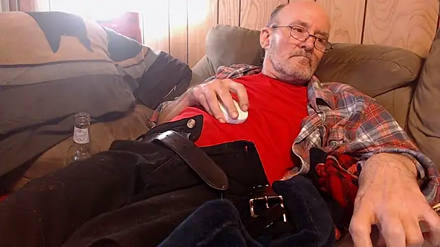 snickers1 online show from 04-14-26, 04:23