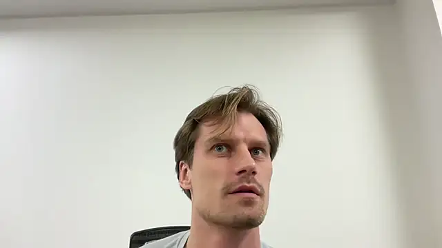 Snapshot of fmodel chatting on 02-06-26, 02:13 fmodel online show from 02-06-26, 02:13