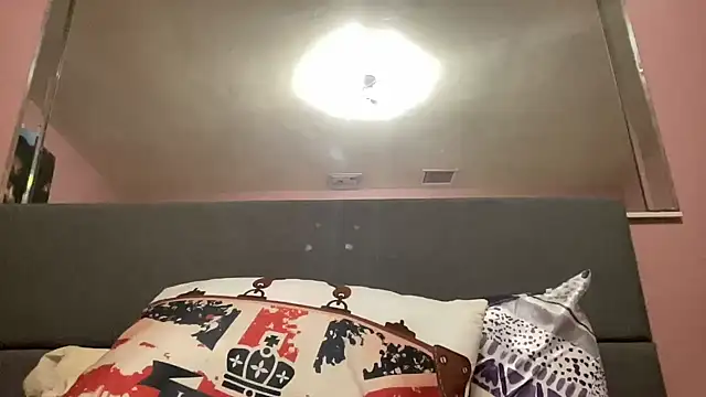 Creamesensation online show from 02-11-25, 06:08