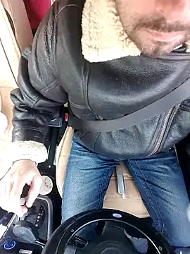 Snapshot of spidrman8 chatting on 11-23-25, 03:00 spidrman8 online show from 11-23-25, 03:00