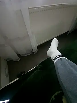 Snapshot of spidrman8 chatting on 02-11-26, 11:43 spidrman8 online show from 02-11-26, 11:43