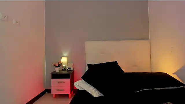 NataliaBuiles online show from 02-23-26, 11:11