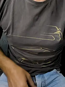 Leo Big online show from 10-30-25, 11:52