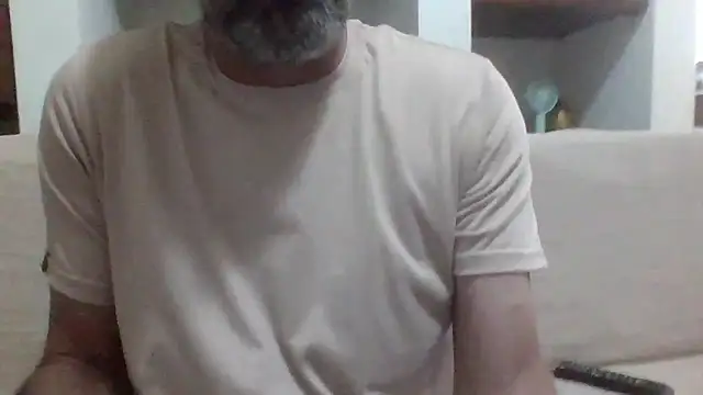 Snapshot of Leo_Big chatting on 07-08-26, 07:14 Leo Big online show from 07-08-26, 07:14
