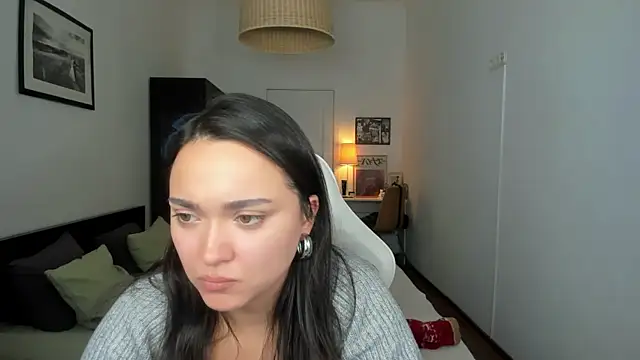 Tiffany Flynn online show from 01-05-25, 12:42