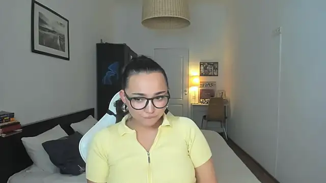 Tiffany Flynn online show from 12-23-24, 06:58