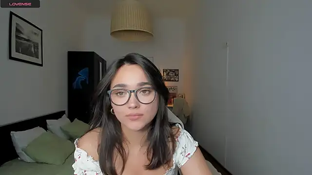 Tiffany Flynn online show from 12-18-24, 01:48