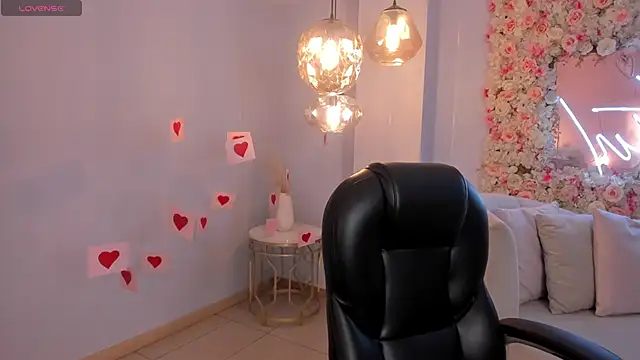 Snapshot of MorganHicks chatting on 02-14-26, 07:47 MorganHicks online show from 02-14-26, 07:47